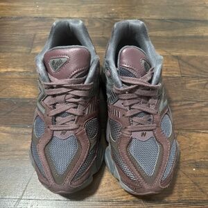New Balance 9060 'Truffle' – Size US 5.5 M